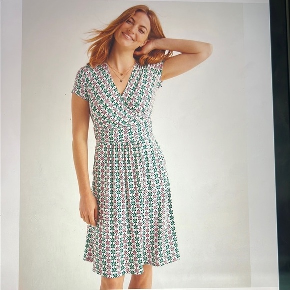 Boden Dresses & Skirts - Boden Lola Jersey Dress  Green, Pink and White Wrap Dress size 2